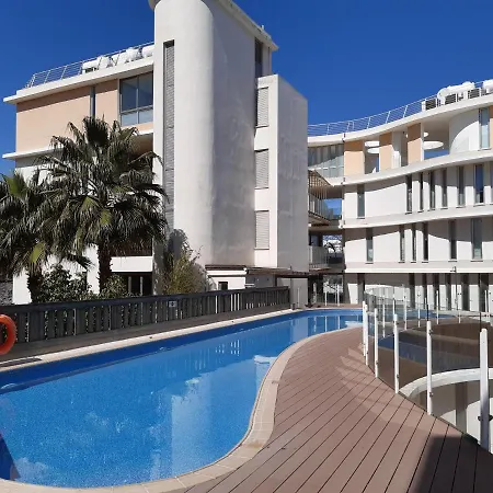 City Flats 2 Bedroom Apartment